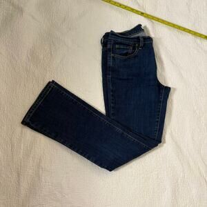 Levi’s 515 Boot Cut Jeans - Medium Wash - Women’s Size (Medium)